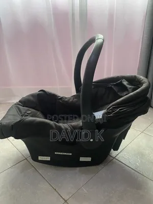 Baby Carry Cot/ Infant Car Seat Rocker
