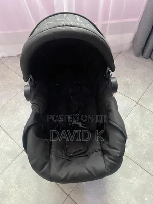 Baby Carry Cot/ Infant Car Seat Rocker