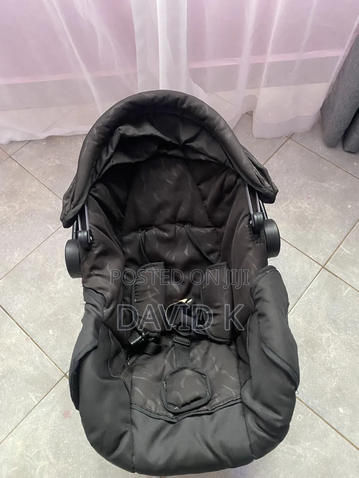 Baby Carry Cot/ Infant Car Seat Rocker