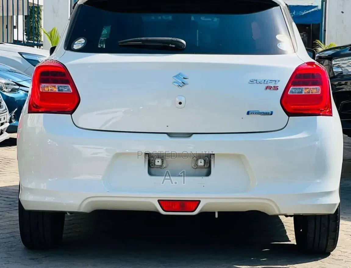 Suzuki Swift 2019 Pearl