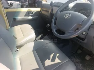 Toyota Land Cruiser 2018 Beige