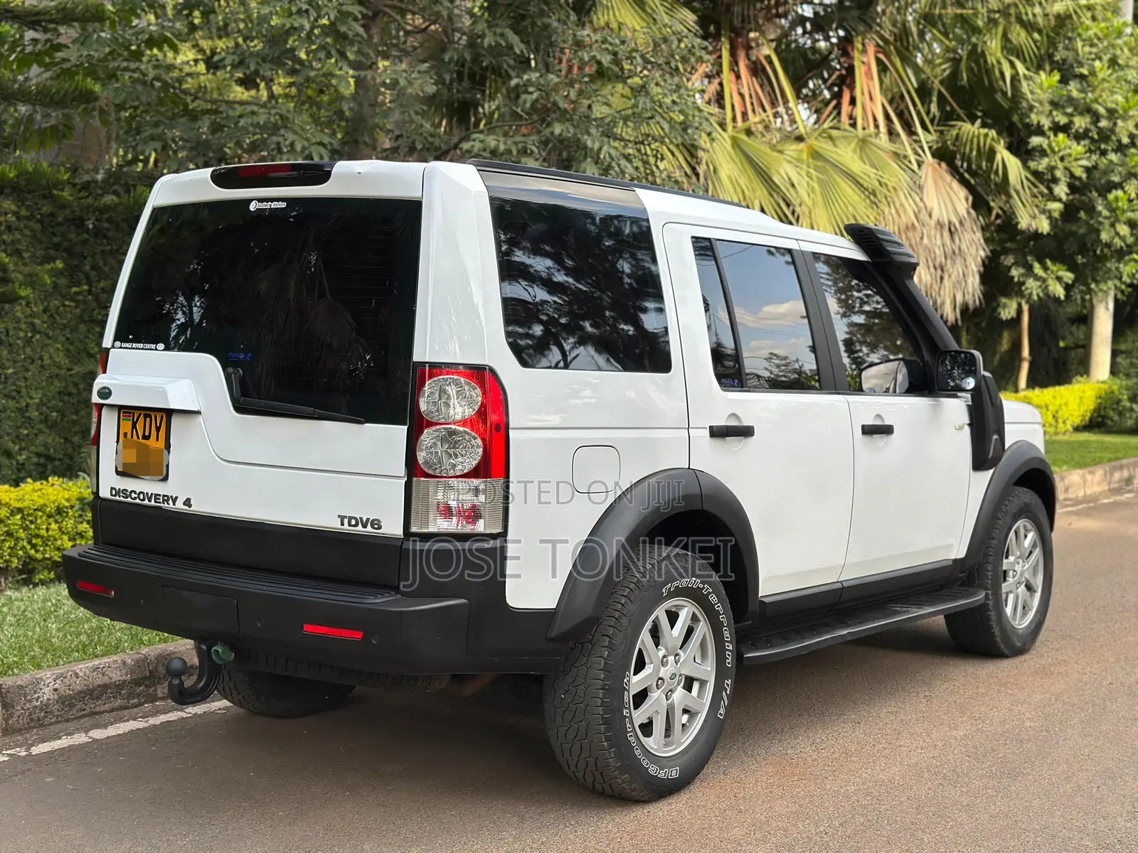 Land Rover Lr4 Base AWD 2013 White