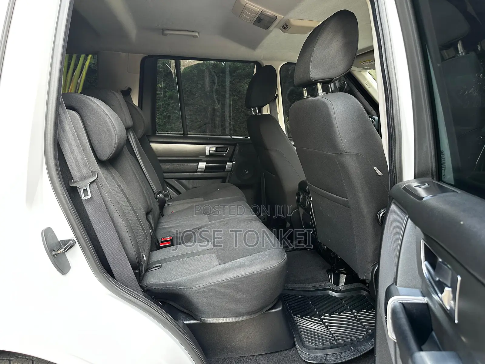 Land Rover Lr4 Base AWD 2013 White