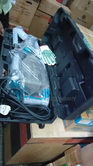 Total 1700w Heavy Duty Demolition Breaker – 1700w Power