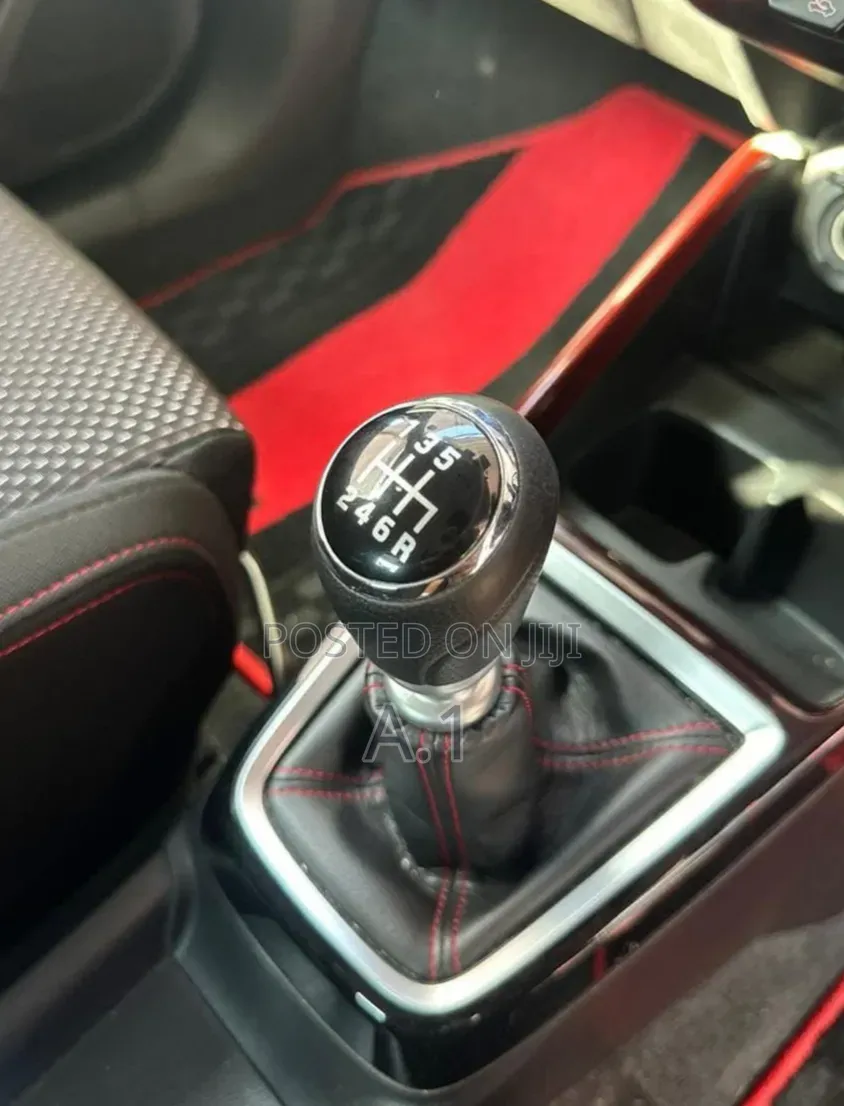 Suzuki Swift 2019 Red