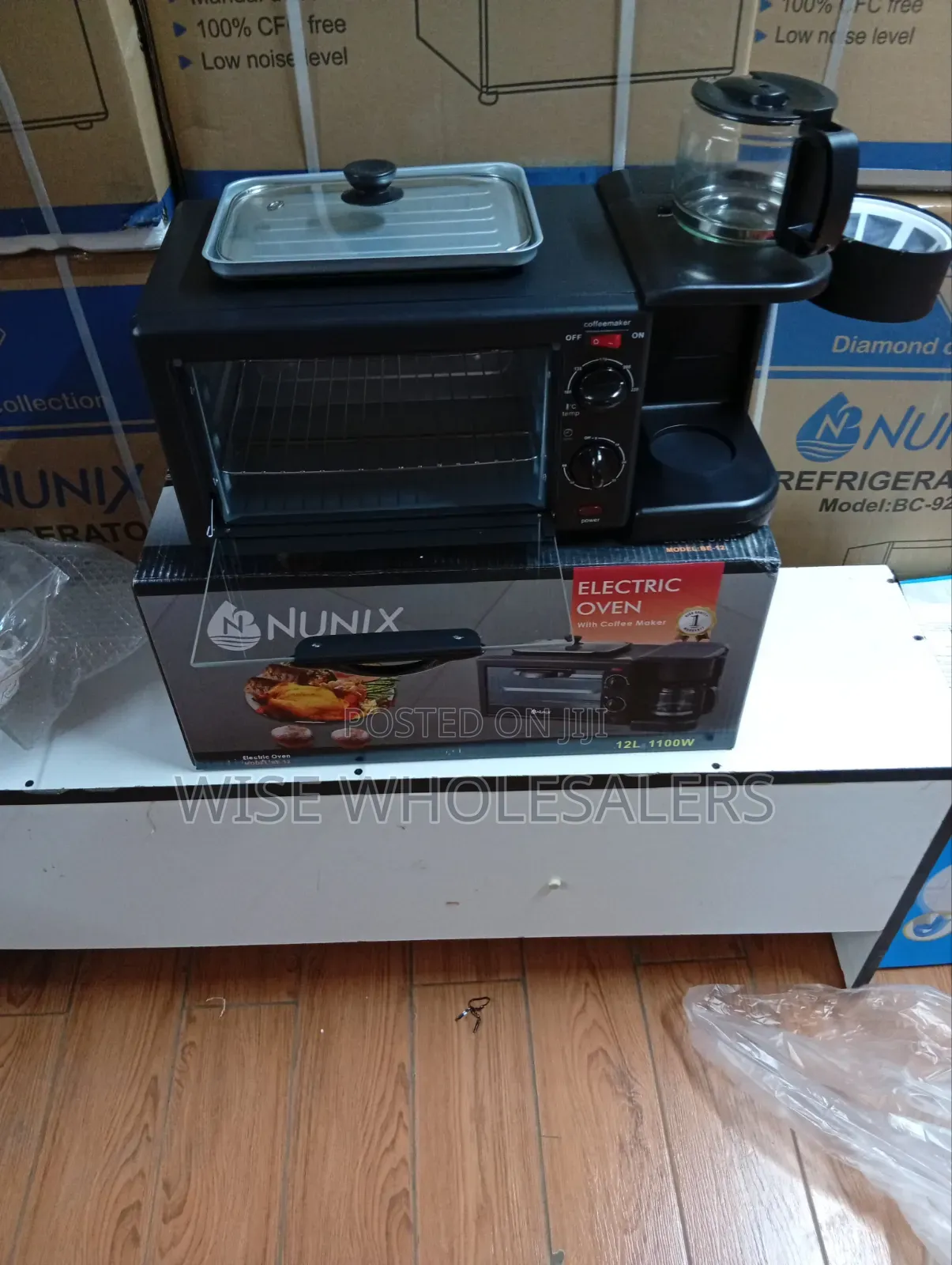 Nunix 3-in-1 Breakfast Maker Features a 12-Liter Toaster Oven