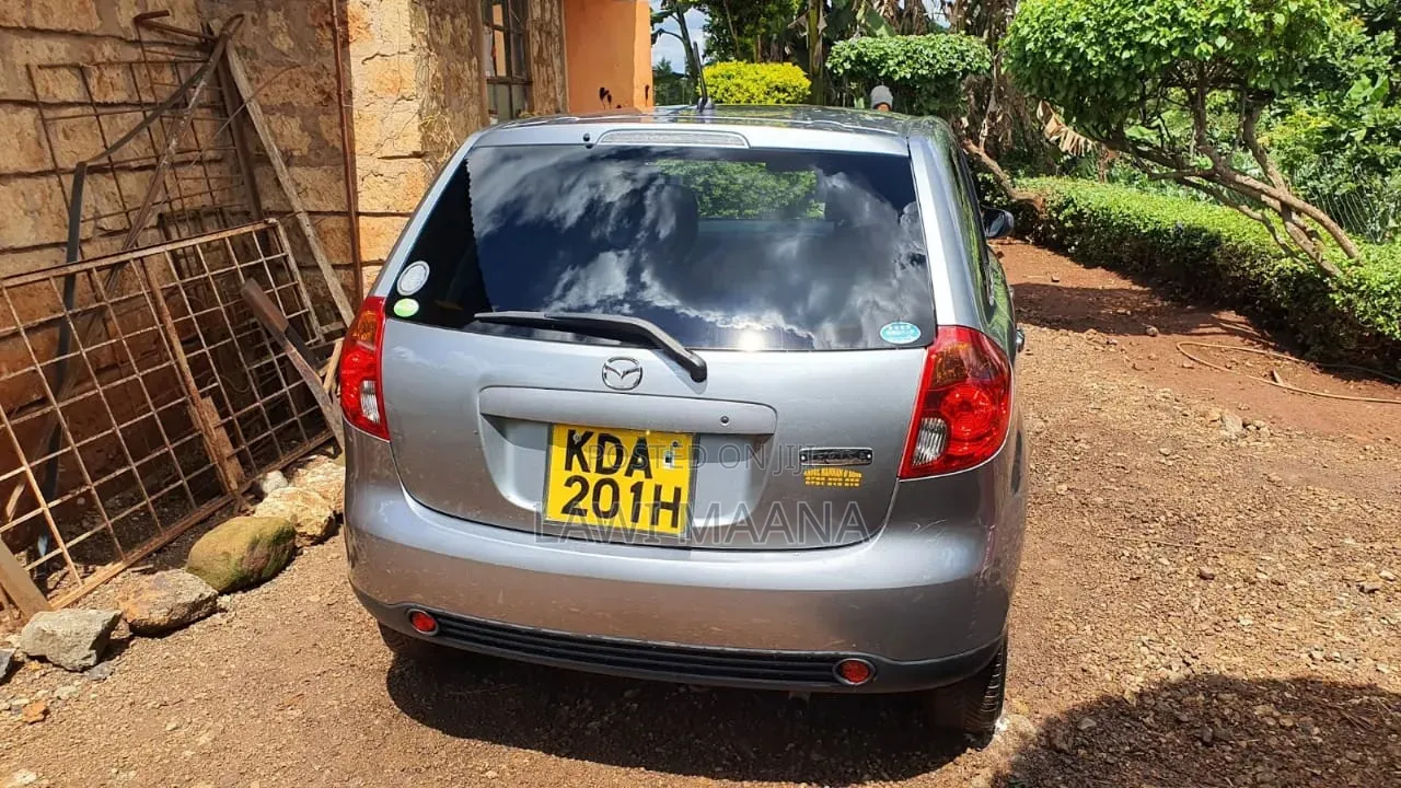 Mazda Verisa 2014 Silver