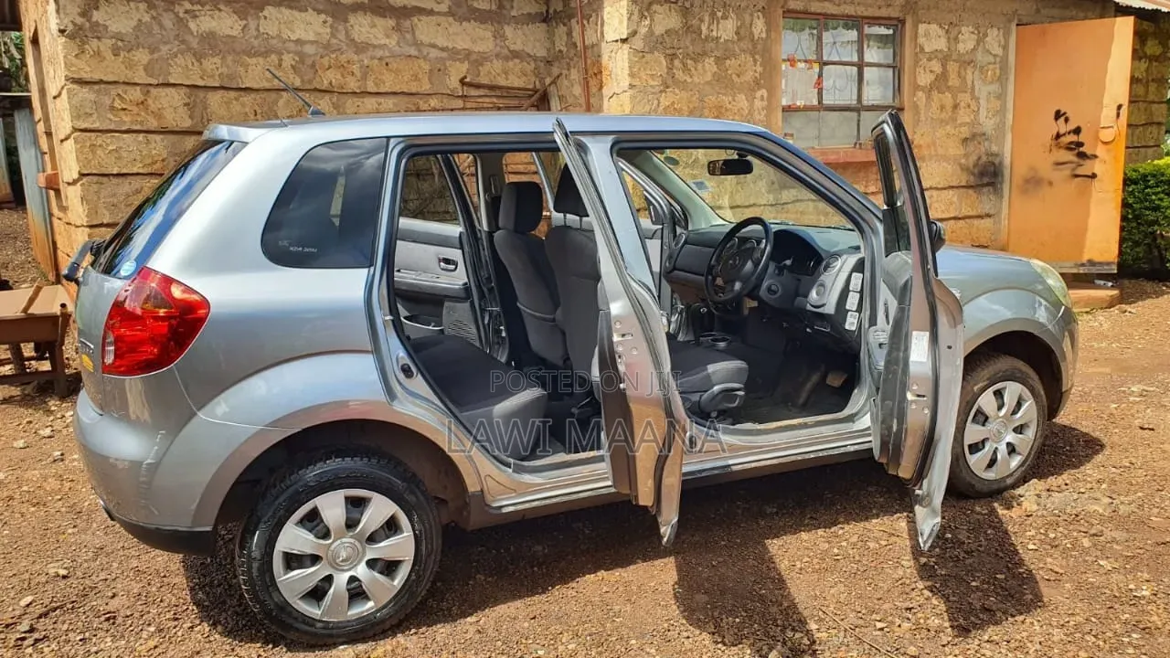 Mazda Verisa 2014 Silver