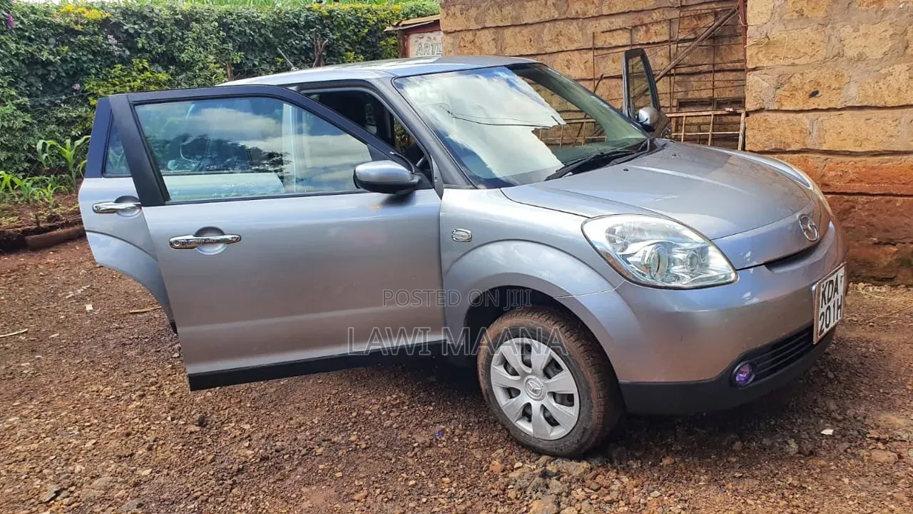 Mazda Verisa 2014 Silver