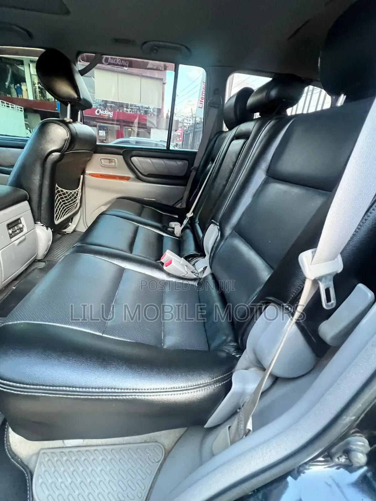 Toyota Land Cruiser 2004 Black