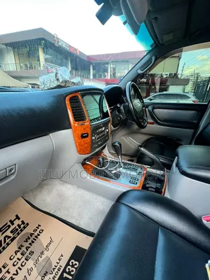 Toyota Land Cruiser 2004 Black