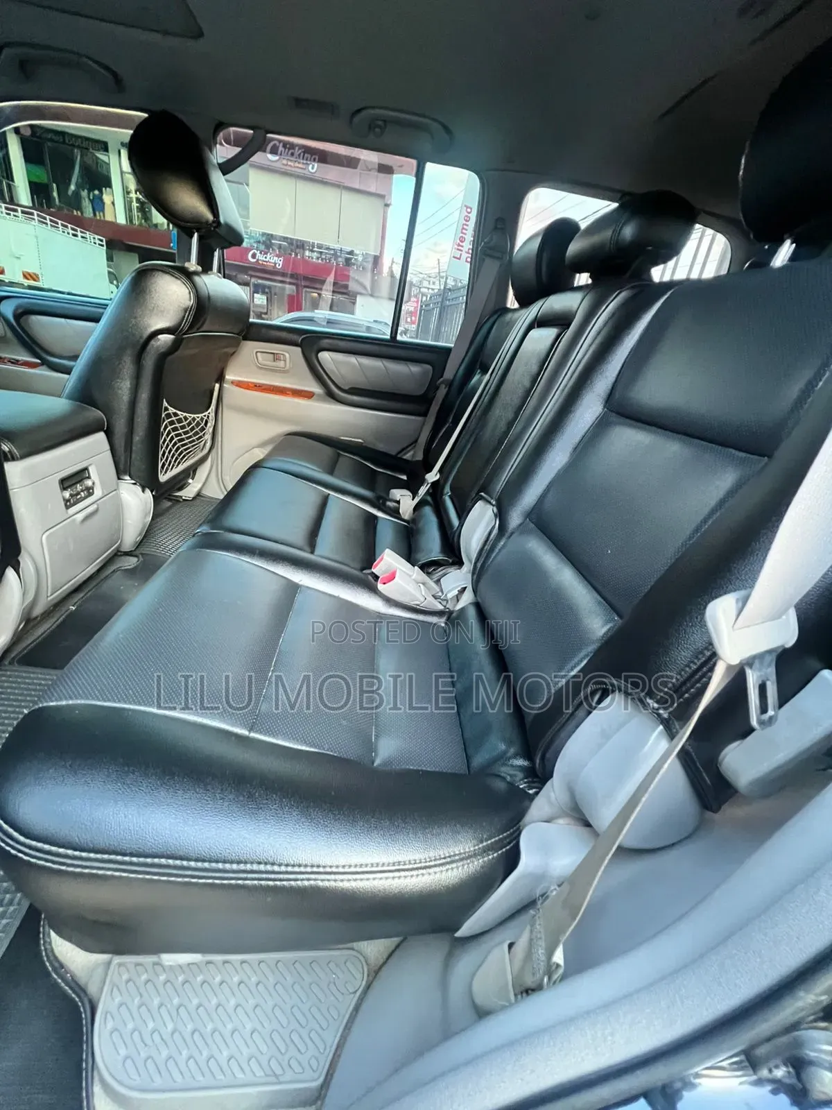 Toyota Land Cruiser 2004 Black