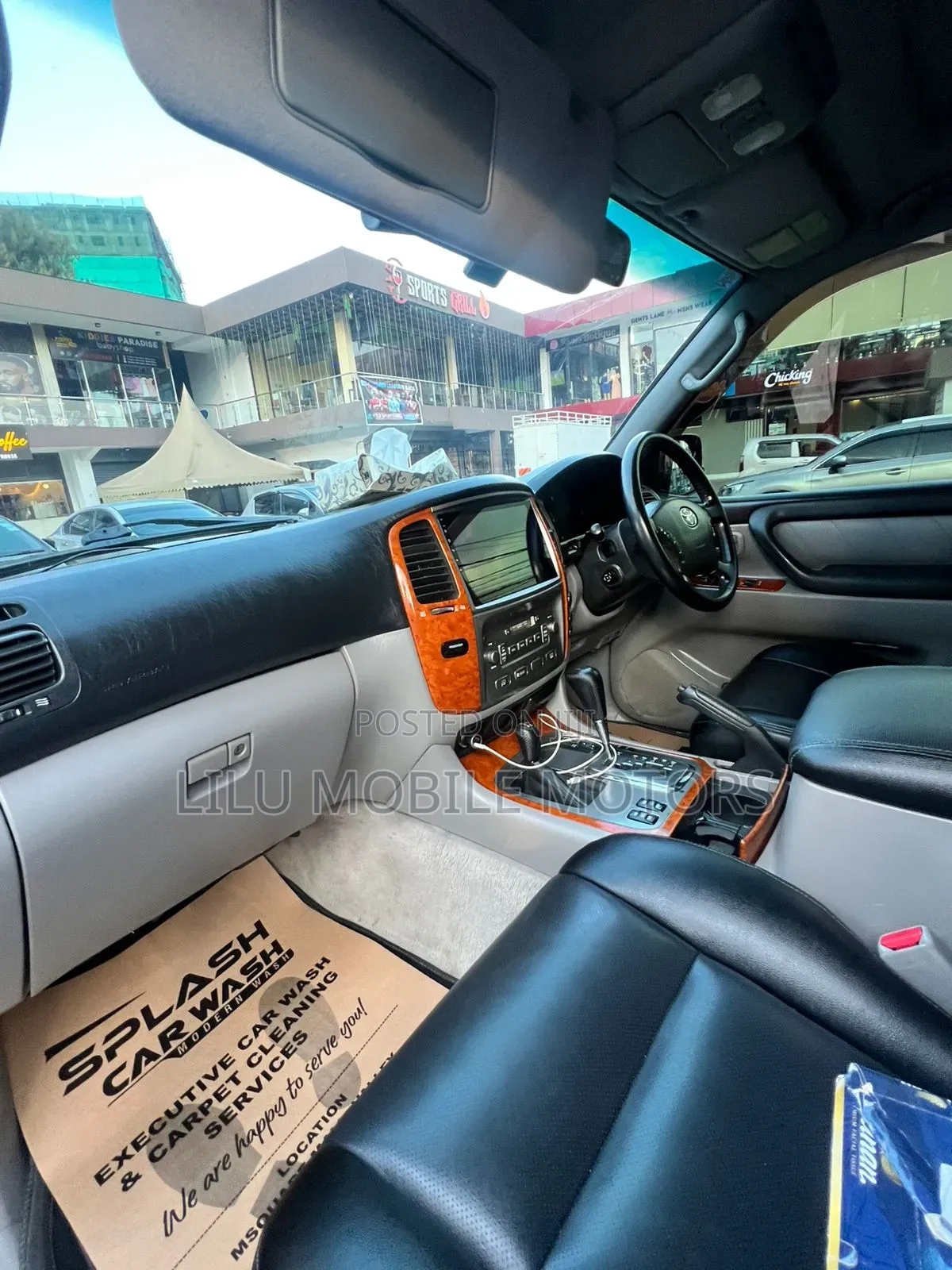 Toyota Land Cruiser 2004 Black
