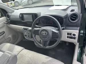 Toyota Passo 2019 Green