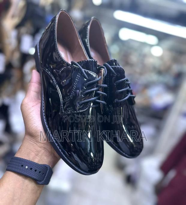 Laced Wetlook Brogues - thumbnail 3