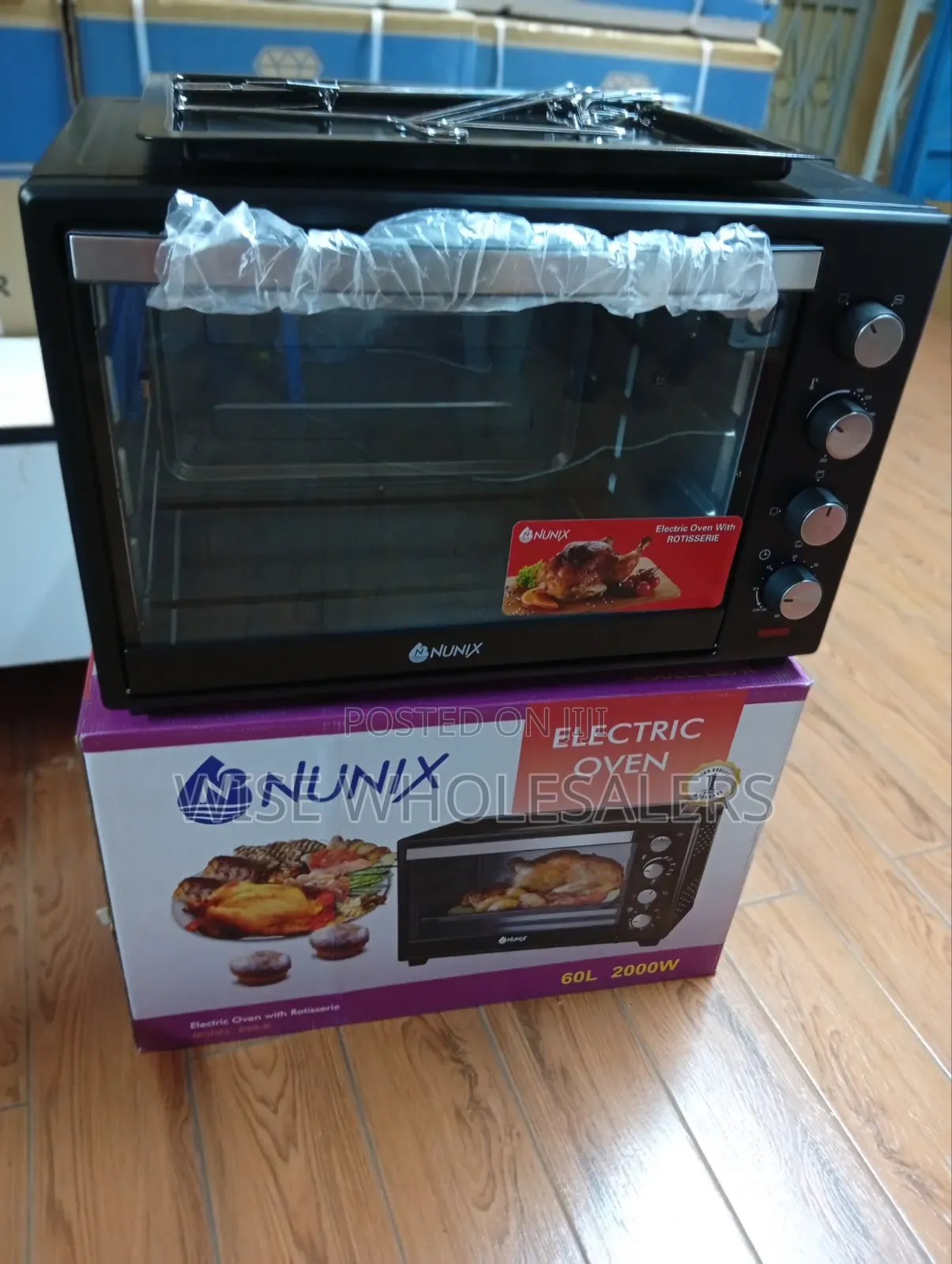 Nunix 60l Electric Oven in Black With a Rotisserie Function.