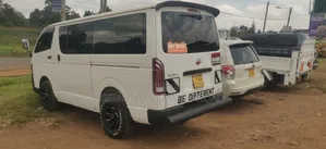 Toyota HiAce SV Premium 2013 White