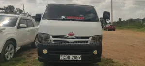 Toyota HiAce SV Premium 2013 White