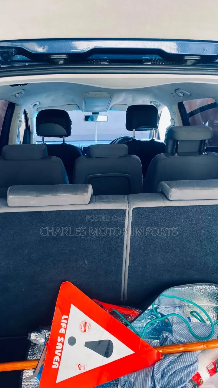 Volkswagen Touran 2015 Blue