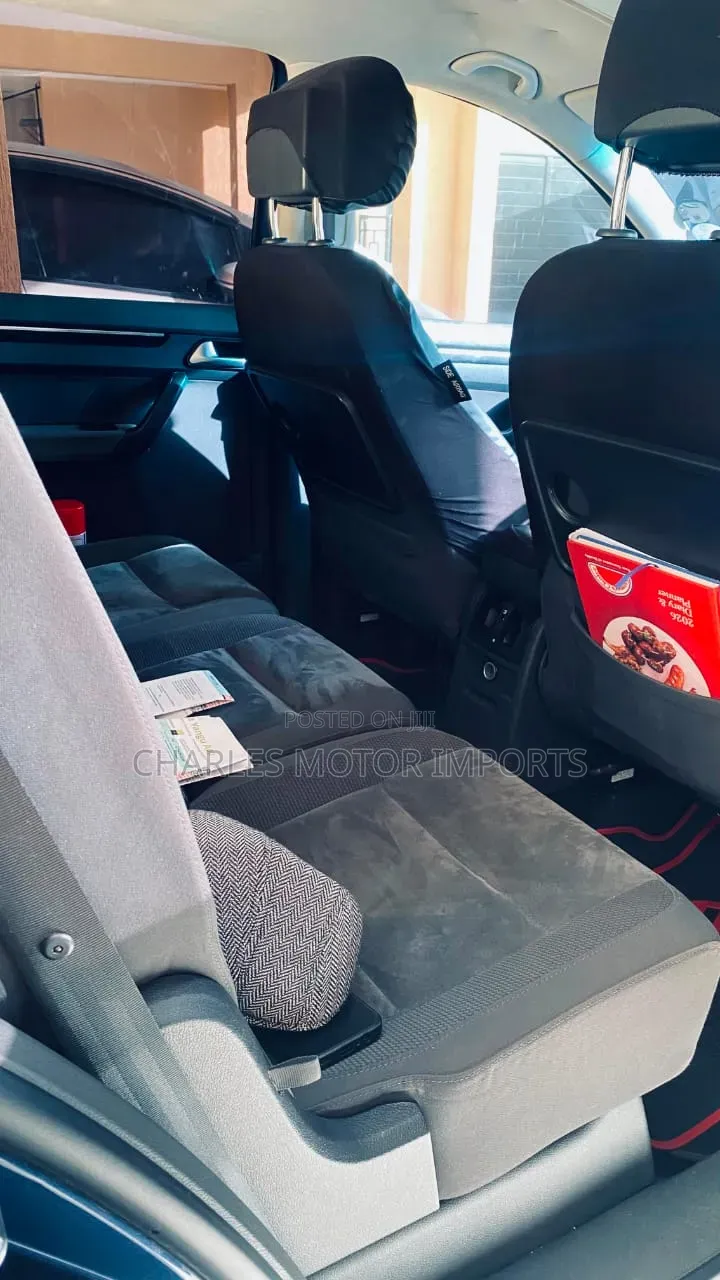 Volkswagen Touran 2015 Blue