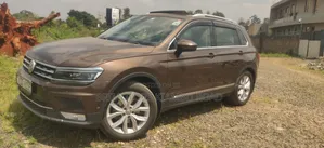 Volkswagen Tiguan 2018 Gray