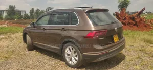 Volkswagen Tiguan 2018 Gray
