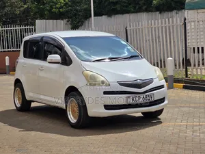 Toyota Ractis 2011 White