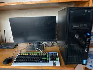 Desktop Computer HP Z420 24GB Intel Xeon HDD+SSD 1.5T