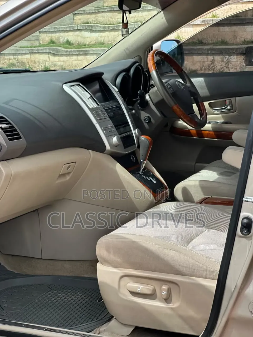 Toyota Harrier 2008 Gold
