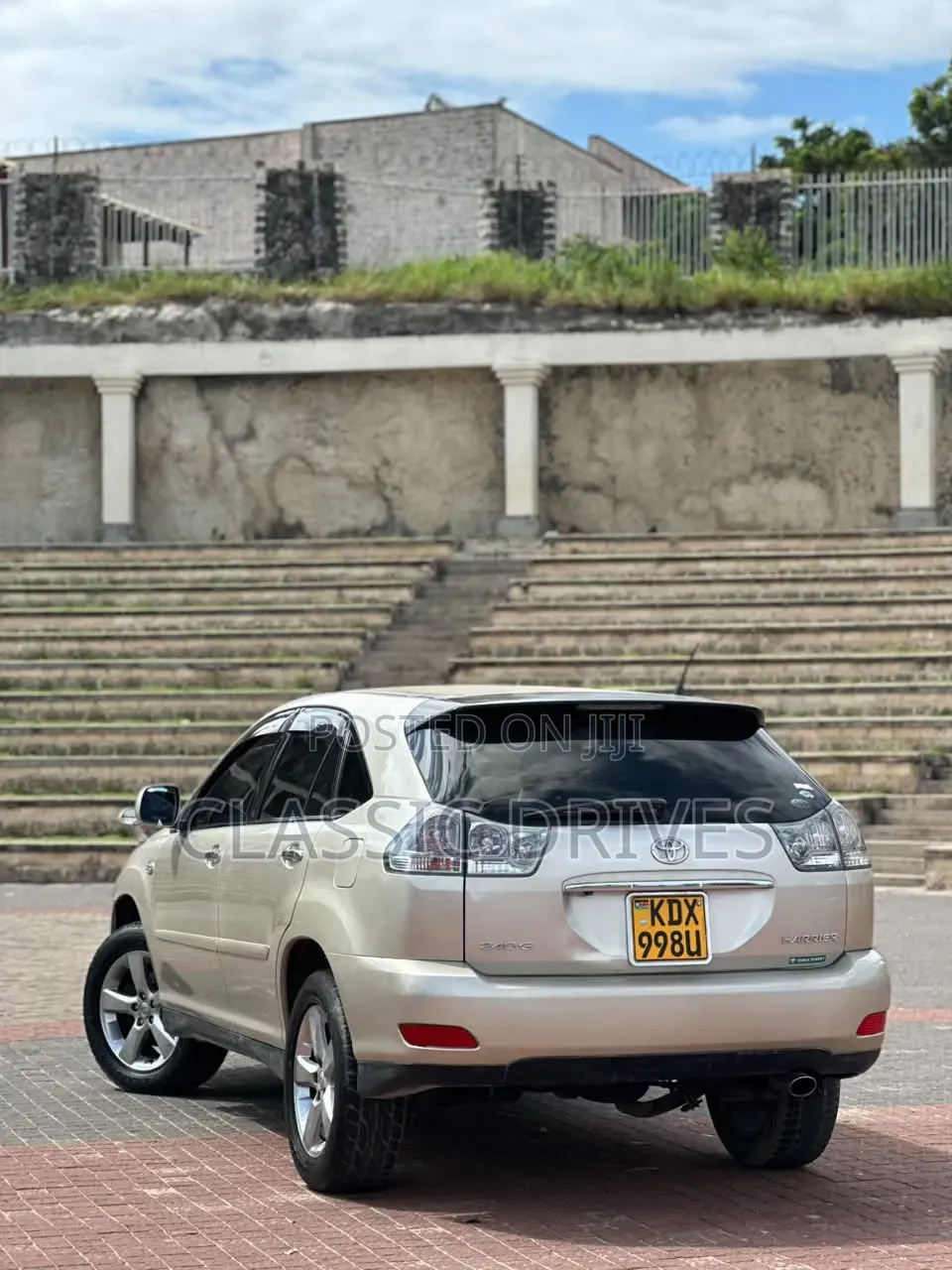 Toyota Harrier 2008 Gold