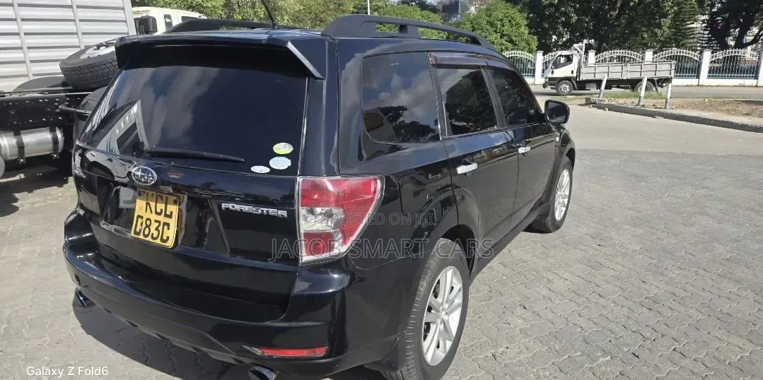 Subaru Forester 2011 Black