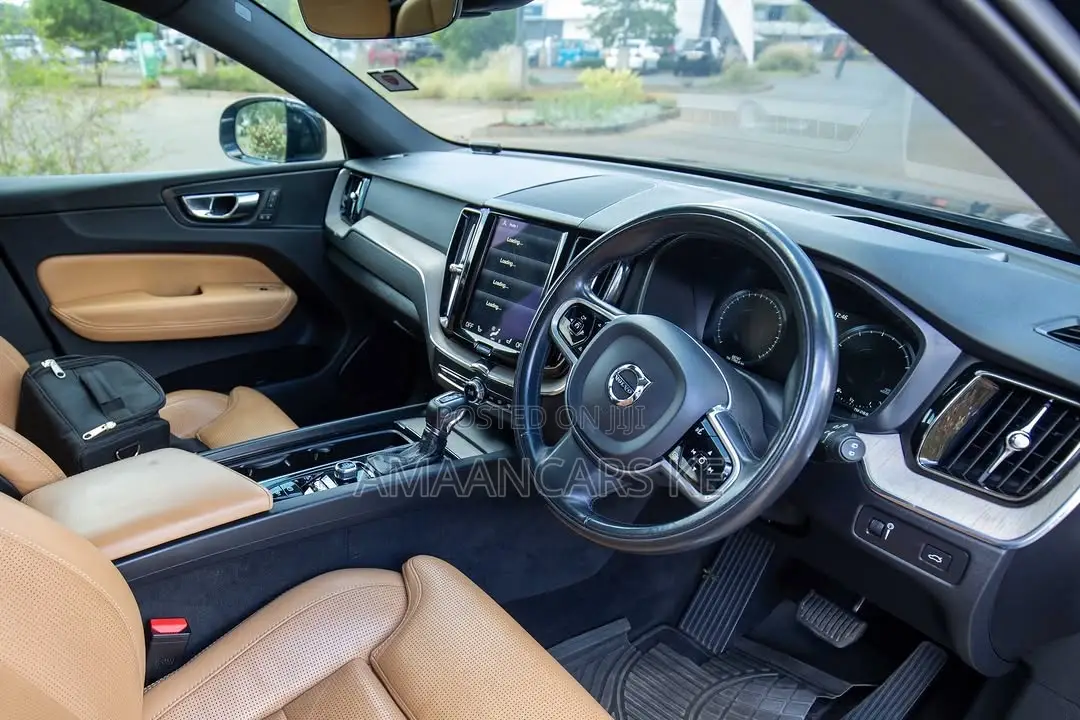 Volvo XC60 T5 Inscription AWD 2018 Black