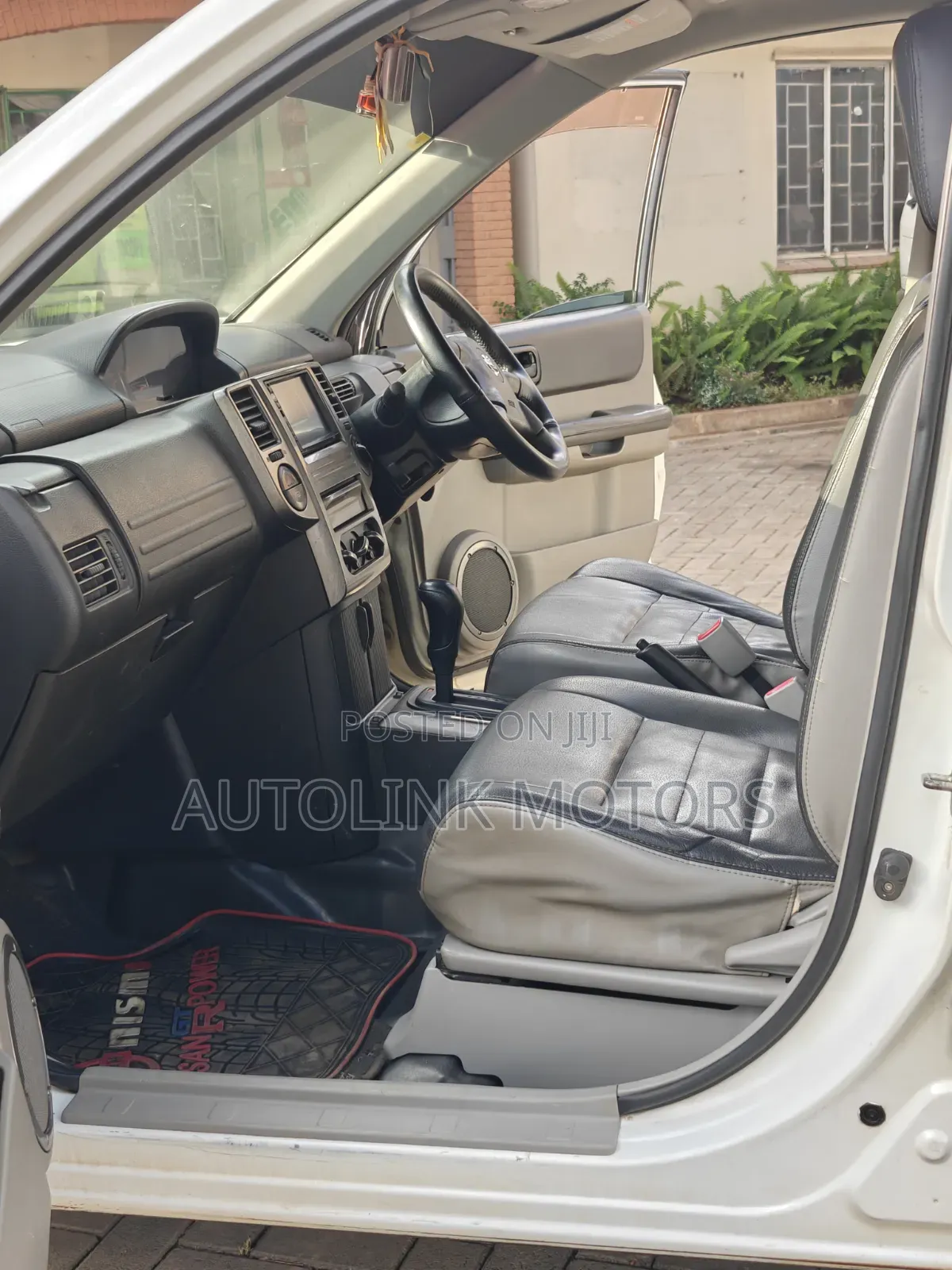 Nissan X-Trail 2007 White