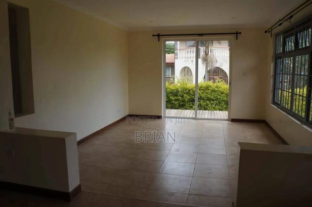 3bdrm Chalet in Nyari for rent - thumbnail 6