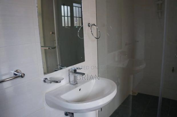 3bdrm Chalet in Nyari for rent - thumbnail 10