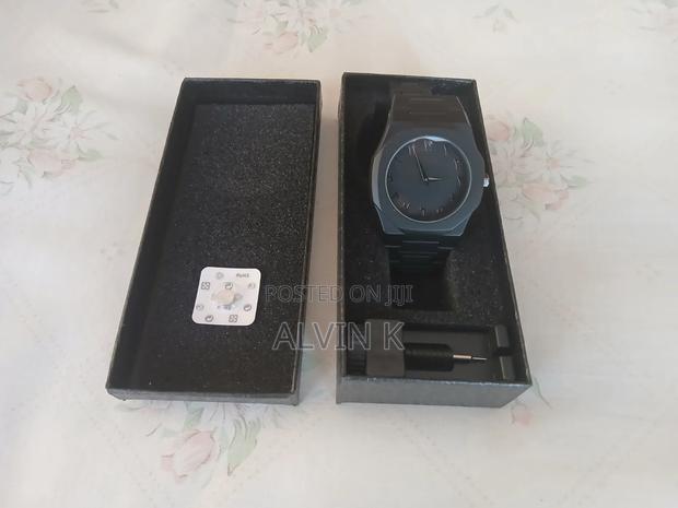Classy Time Piece - thumbnail 2