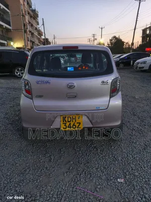 Daihatsu Mira 2015 Pink