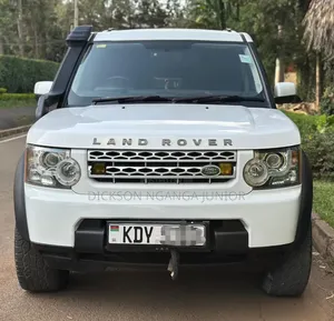 Land Rover Discovery 2013 White