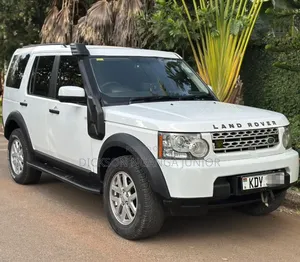 Land Rover Discovery 2013 White