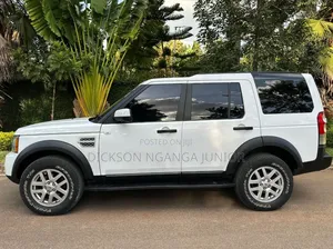 Land Rover Discovery 2013 White