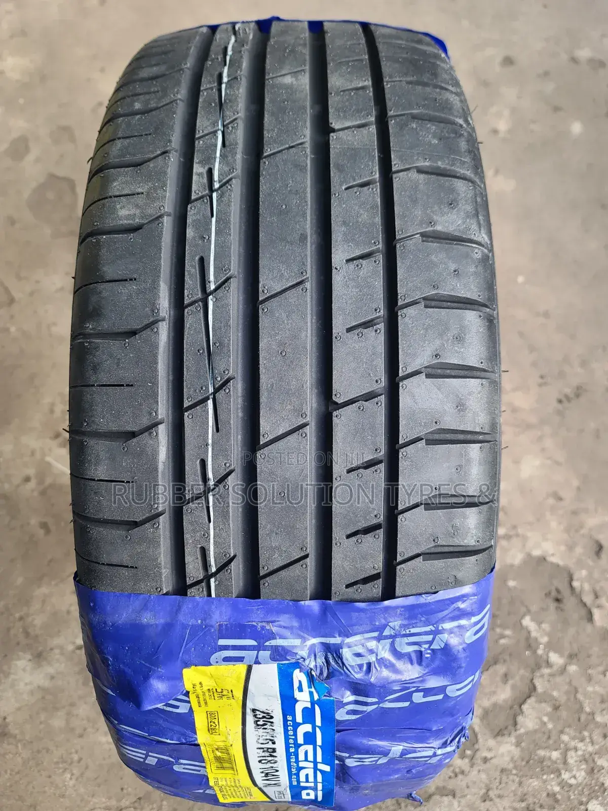 235/55 R18 Accelera Tyres 104v X/L (Made in Indonesia)