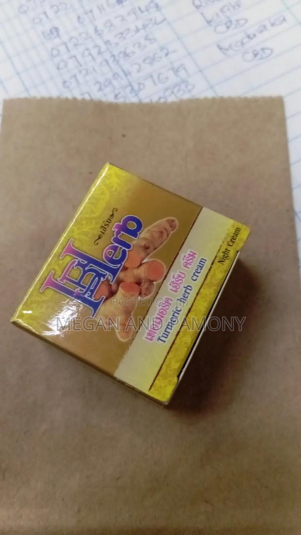 Tumeric Herbal Gold Cream - thumbnail 4