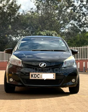 Toyota Vitz 2013 Black