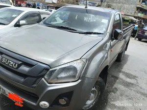 Isuzu D-MAX 2024 Gray
