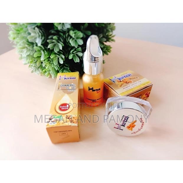 Herbal Gold Tumeric Serum And Cream - thumbnail 4