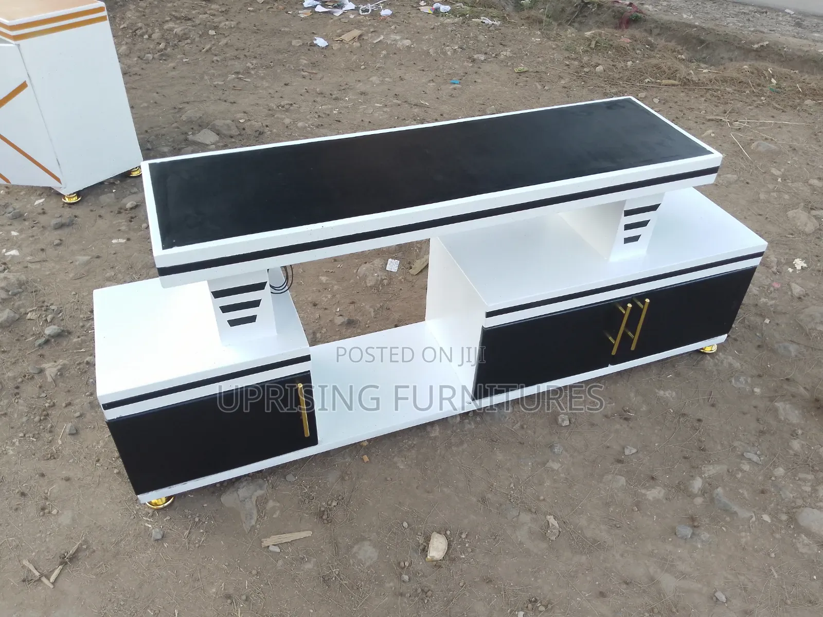 Tv Stands Royal White 5ft With Lights