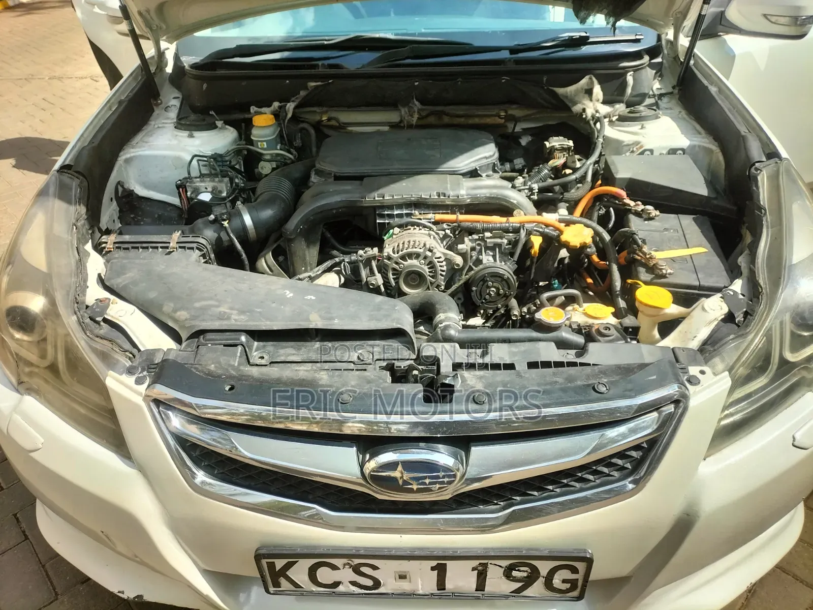 Subaru Legacy 2011 White
