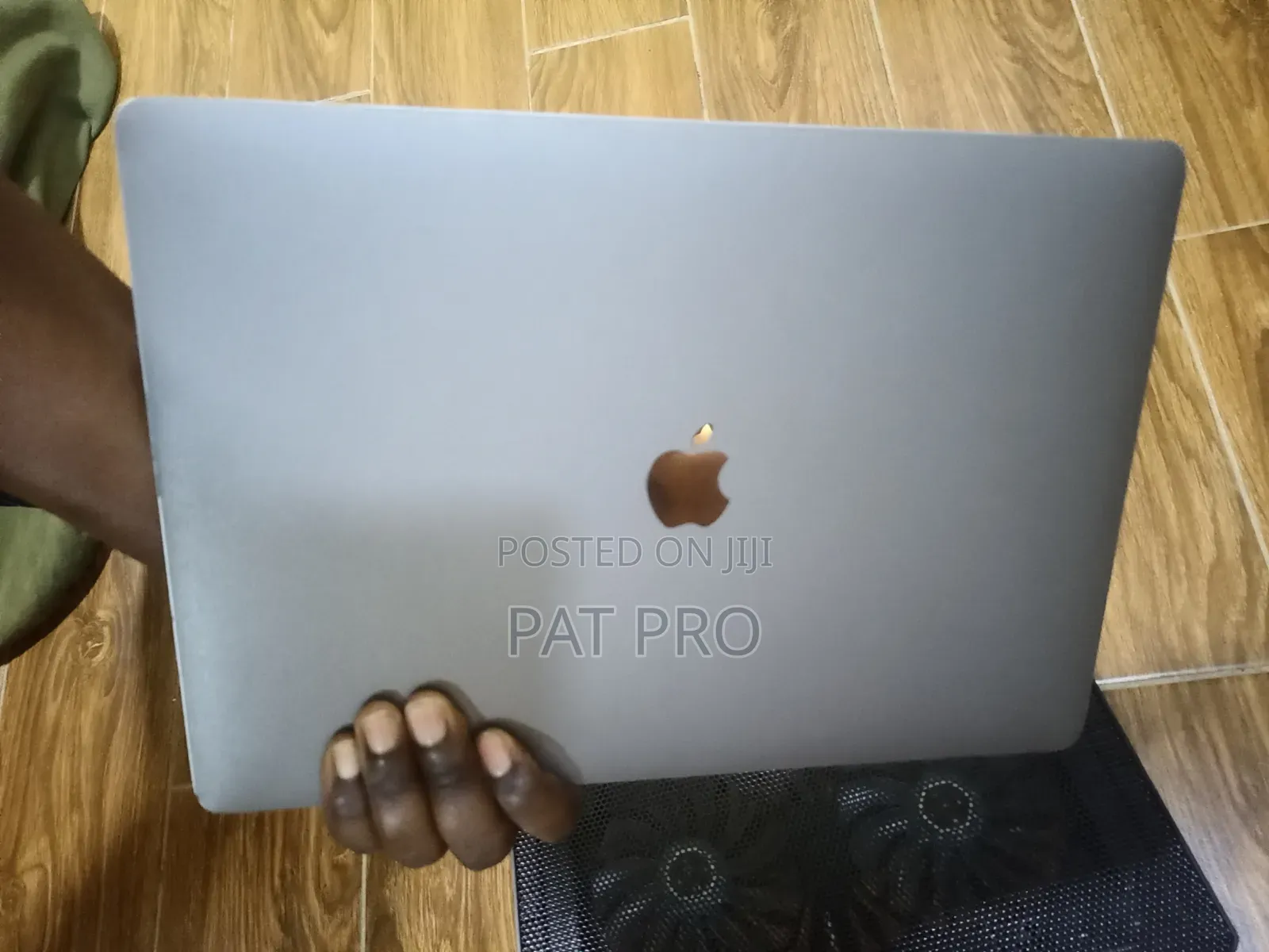 Laptop Apple MacBook Pro 2017 16GB Intel Core i7 SSHD (Hybrid) 500GB