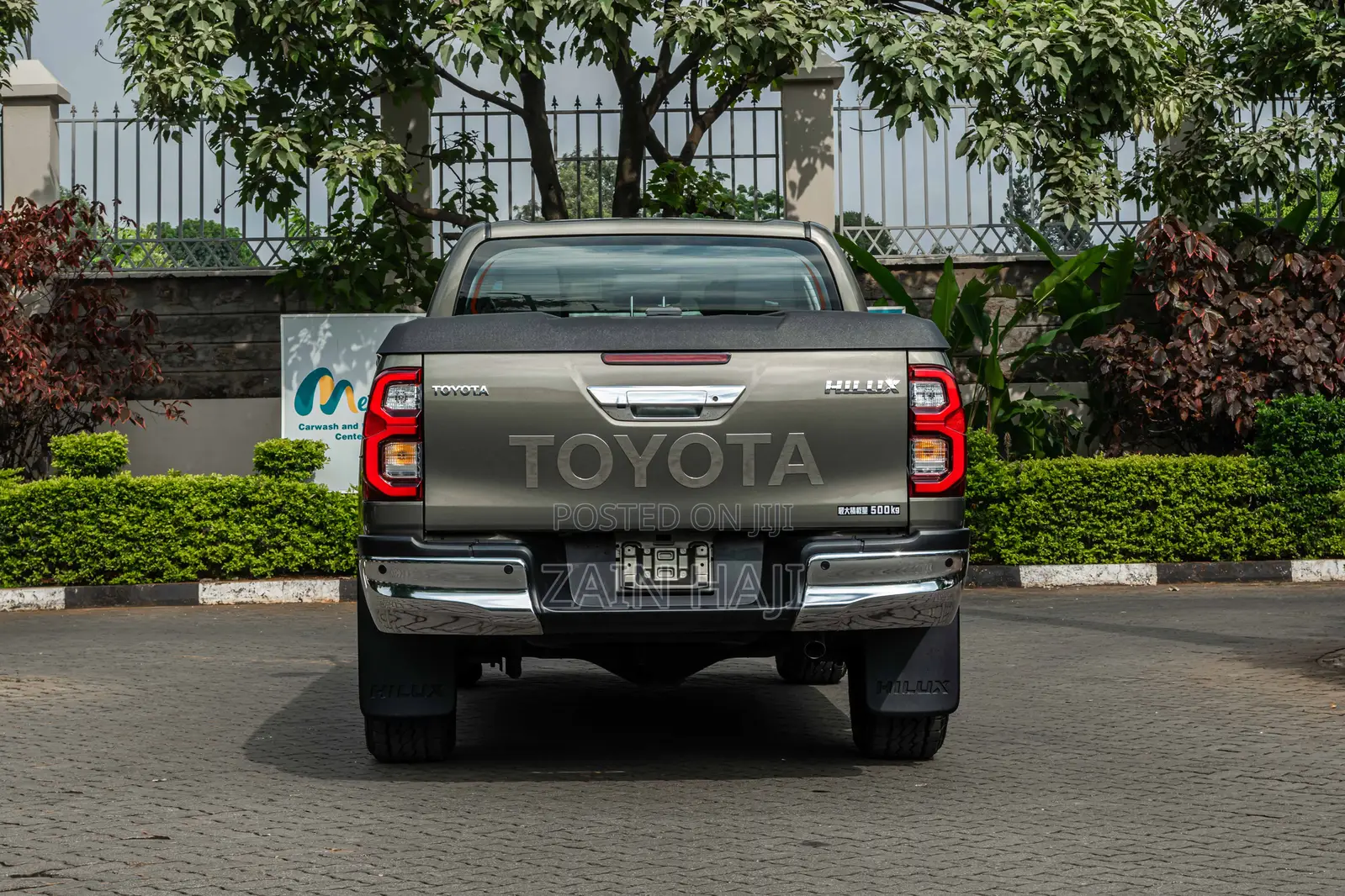 Toyota Hilux 2021 Green