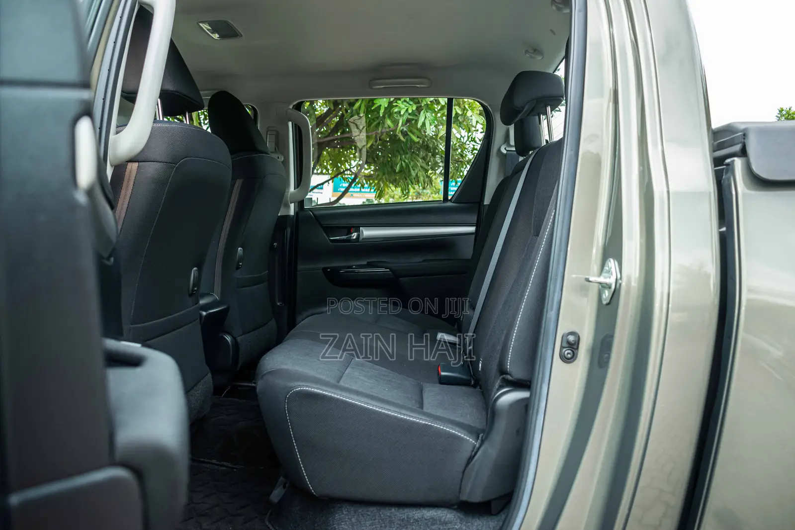 Toyota Hilux 2021 Green